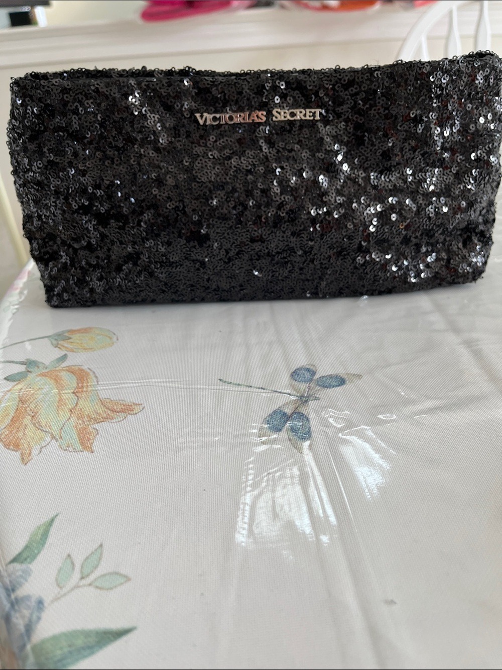 Victoria's Secret all over sequin clutch bag